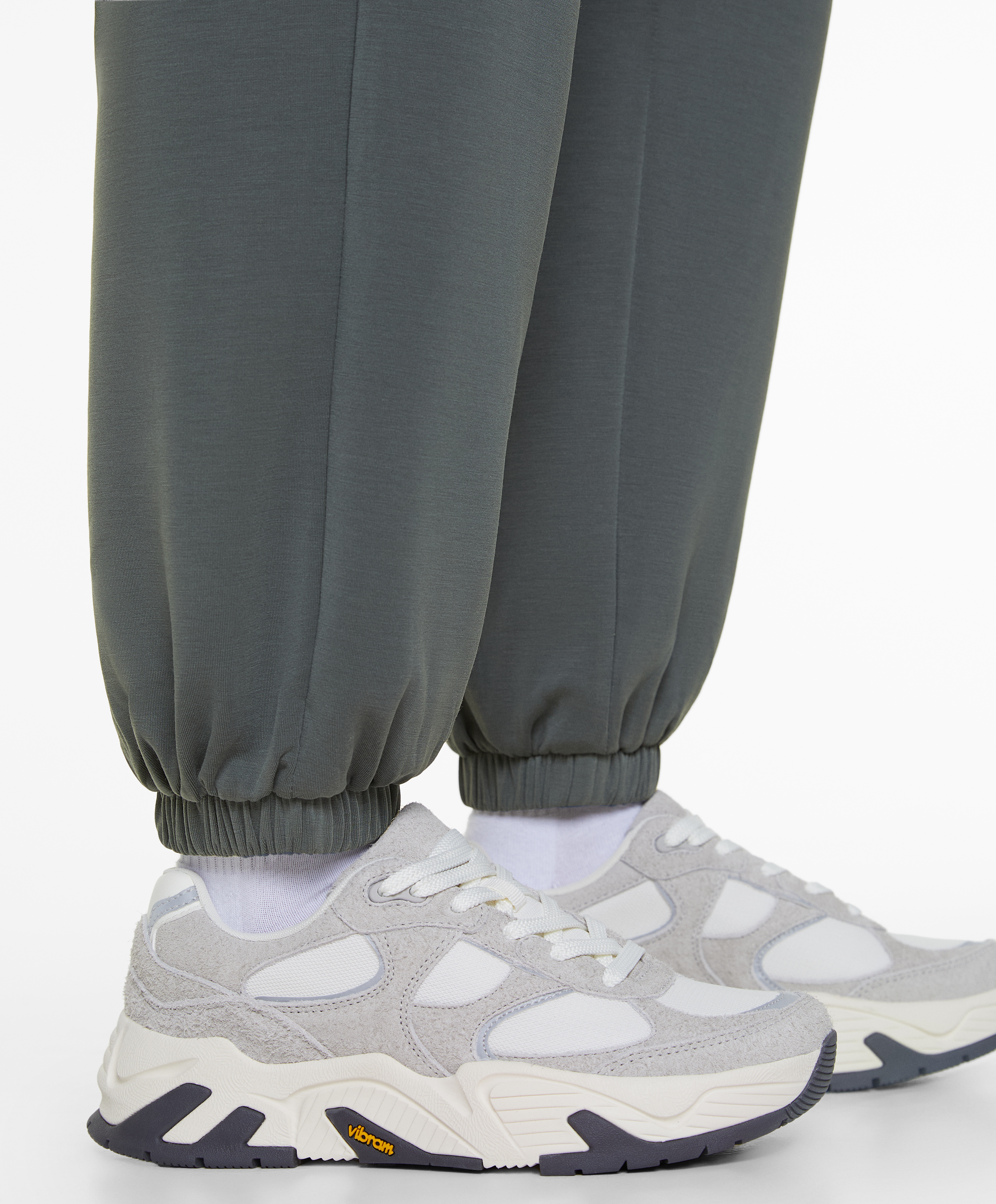 OYSHO Joggers with modal