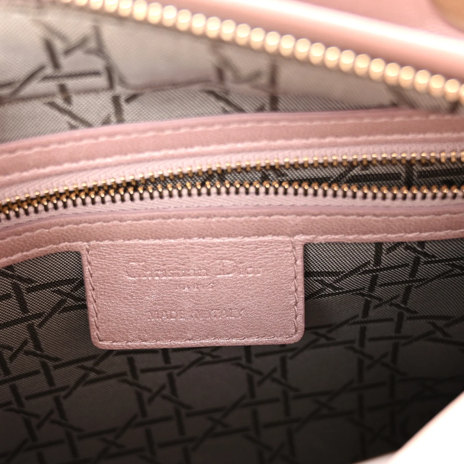 Pearly Lambskin Cannage Medium Lady Dior Lotus - Top Club