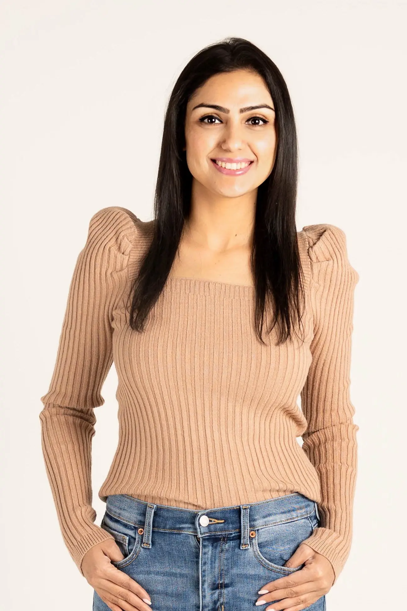 Square Neck Sweater - ALJEGJ