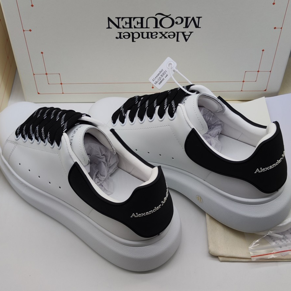 Alexander McQueen'Larry'sneakers  (Replica) - Sneaker Replica Workshop