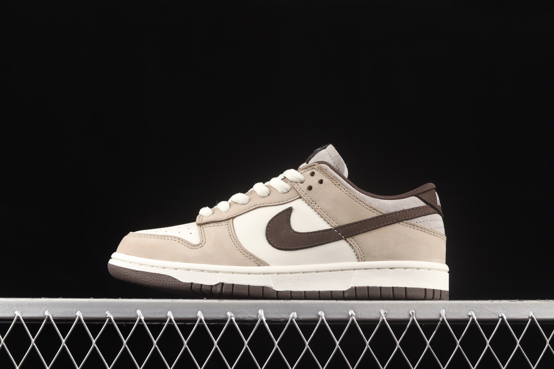 Otomo Katsuhiro x Dunk Low  Steamboy OST  LF0039-002 - Sneaker Replica Workshop