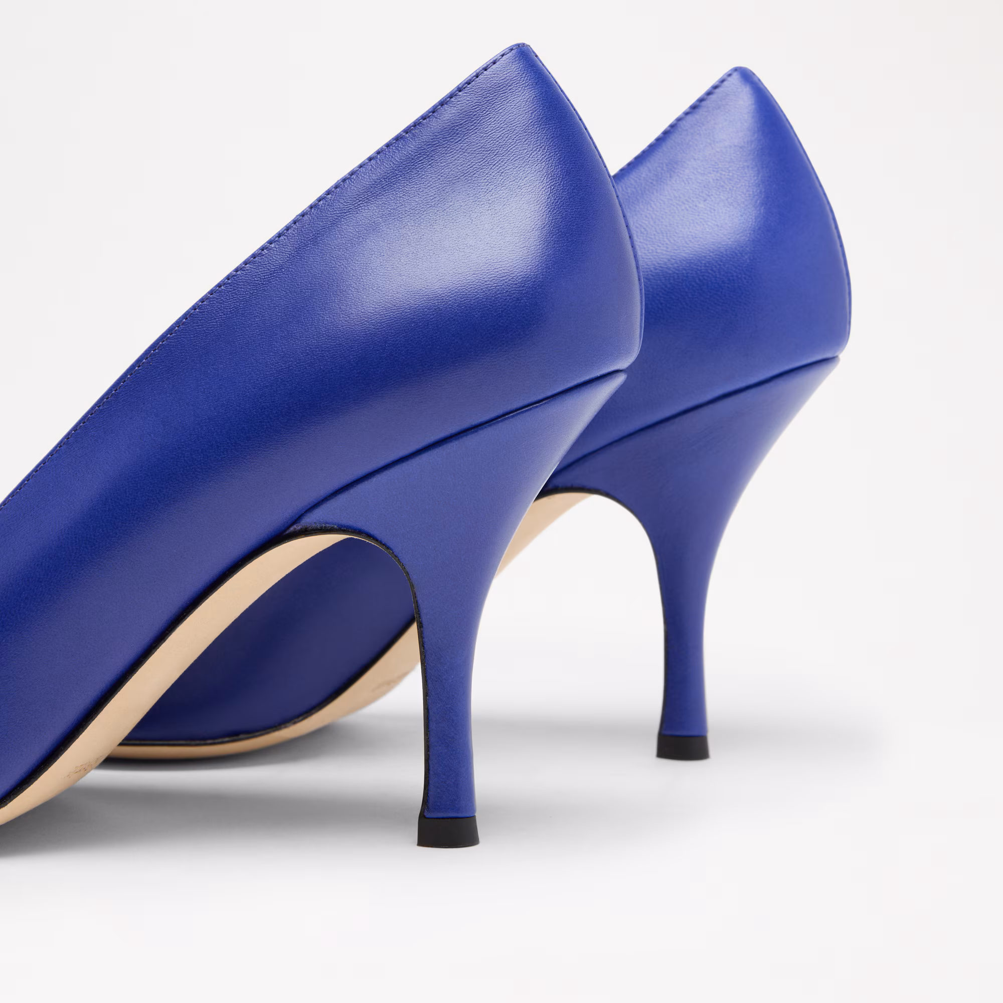 Hillcliffe Court HighHigh Heeled Court