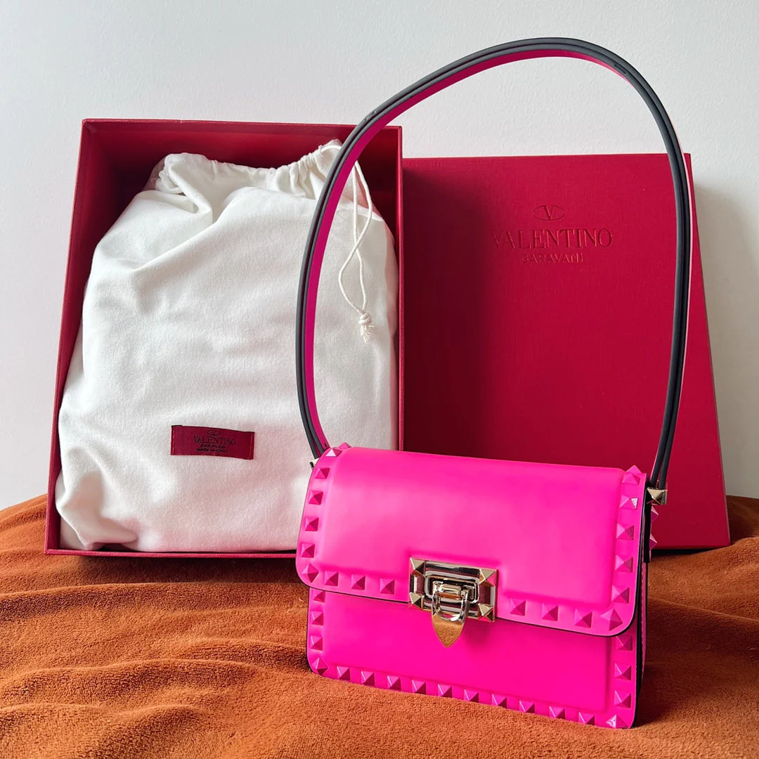 Valentino Garavani Rockstud Shoulder Pink Bag - 18.5x12x8cm - Top Club