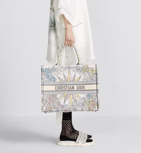 LARGE D BOOK TOTE White Multicolor R??ve d'Infini Embroidery (42 x 35 x 18.5 cm) - Top Club