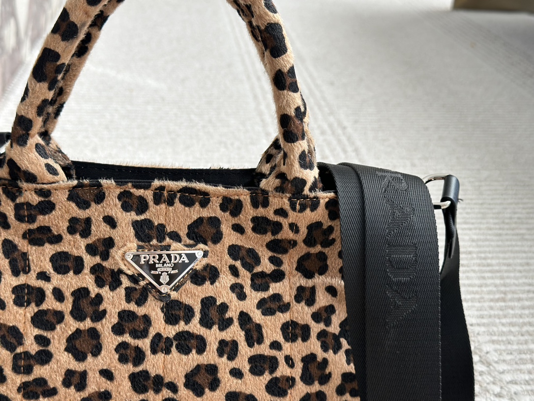 Pra new arrival tote bag 006  size:30 * 20cm - Top Club