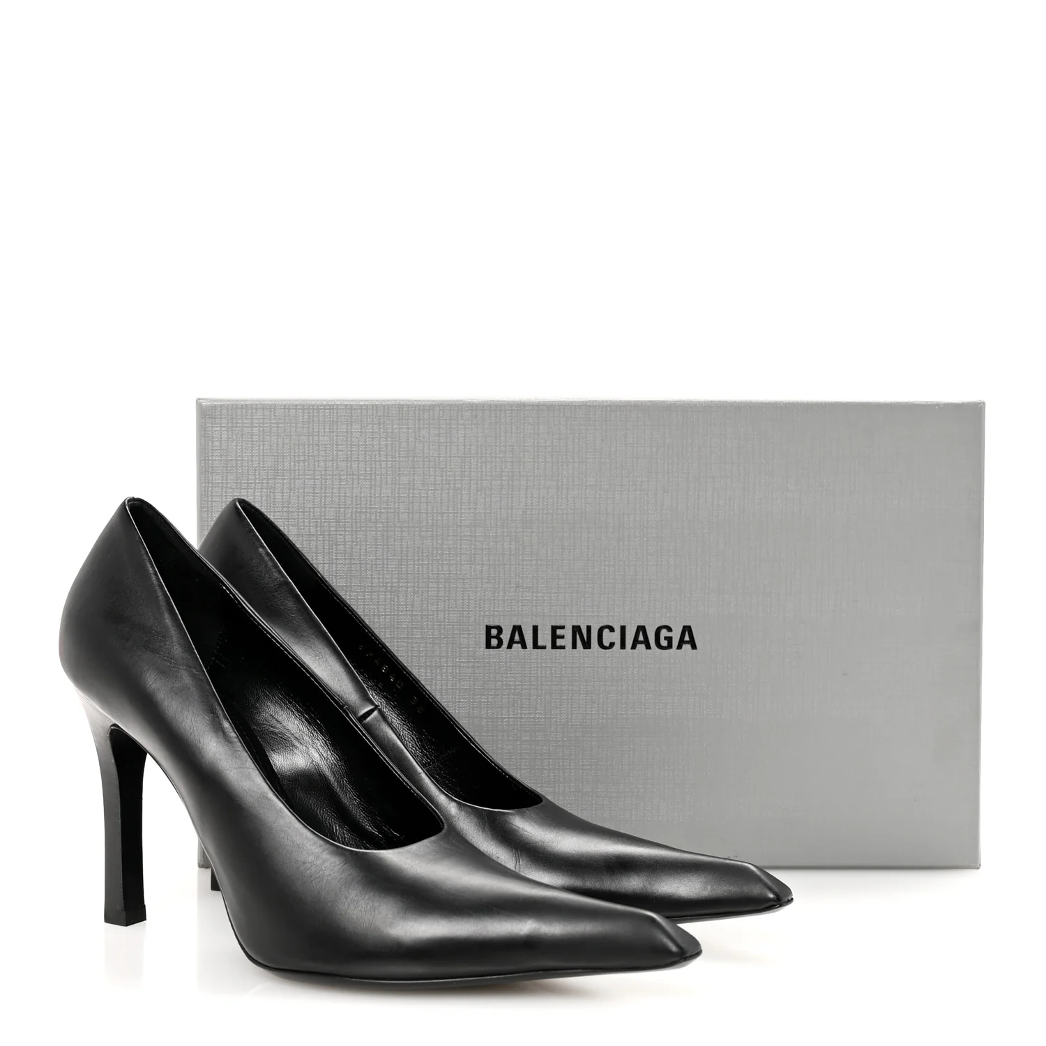 Distressed Calfskin Odeon 100mm Pumps 38 Black - Top Club