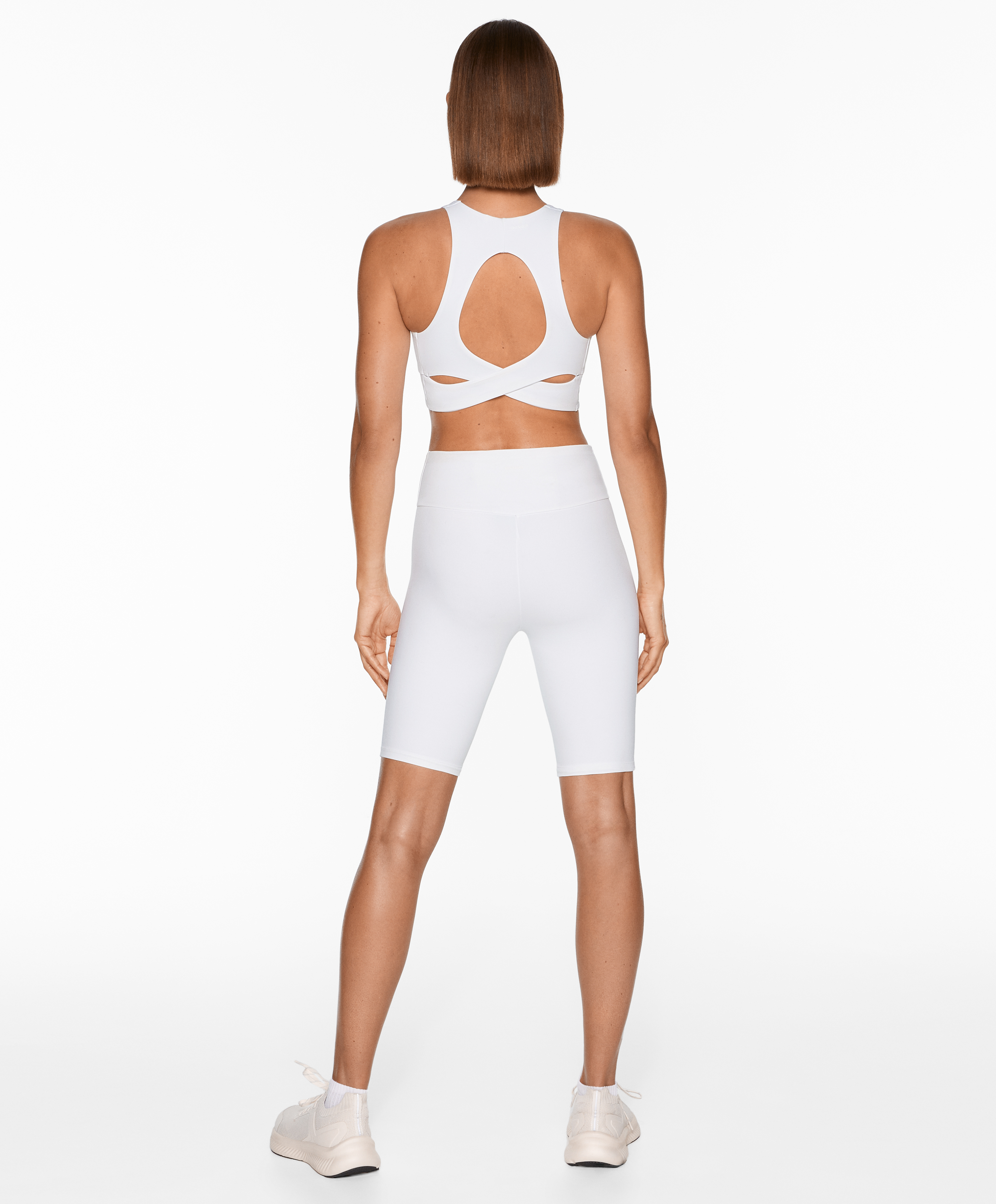 OYSHO Medium-support comfortlux open-back sports bra with cups