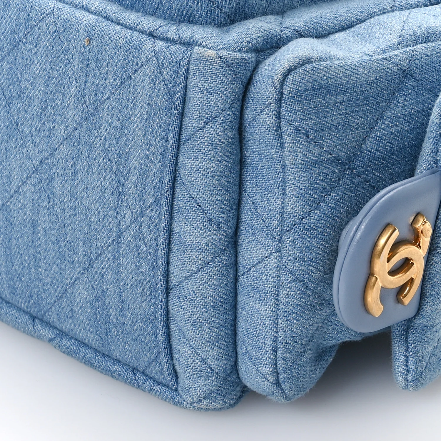 Washed Denim Quilted Cargo Large Hobo Light Blue - Top Club