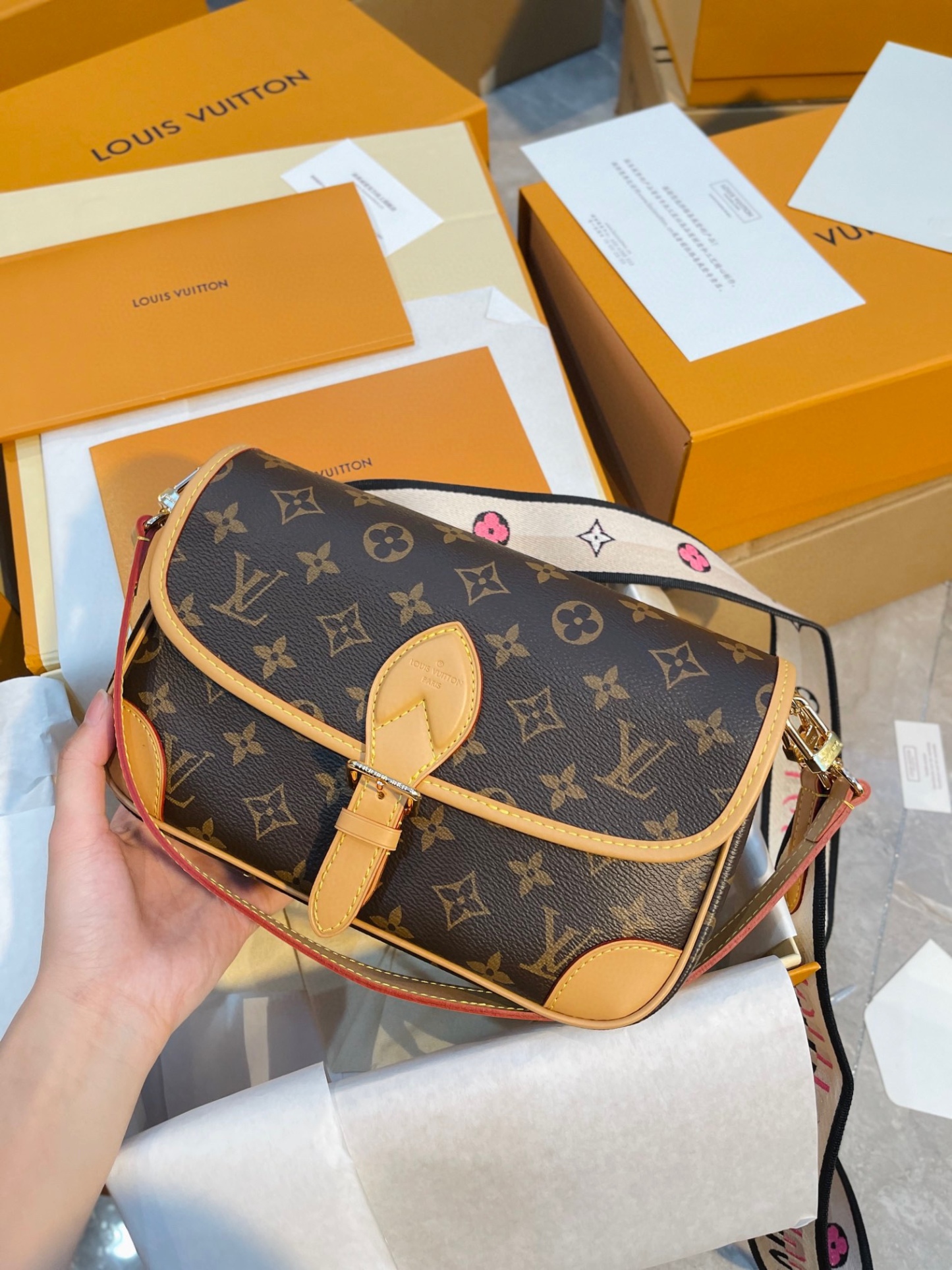Louis new arrival bag size: 24cm - Top Club