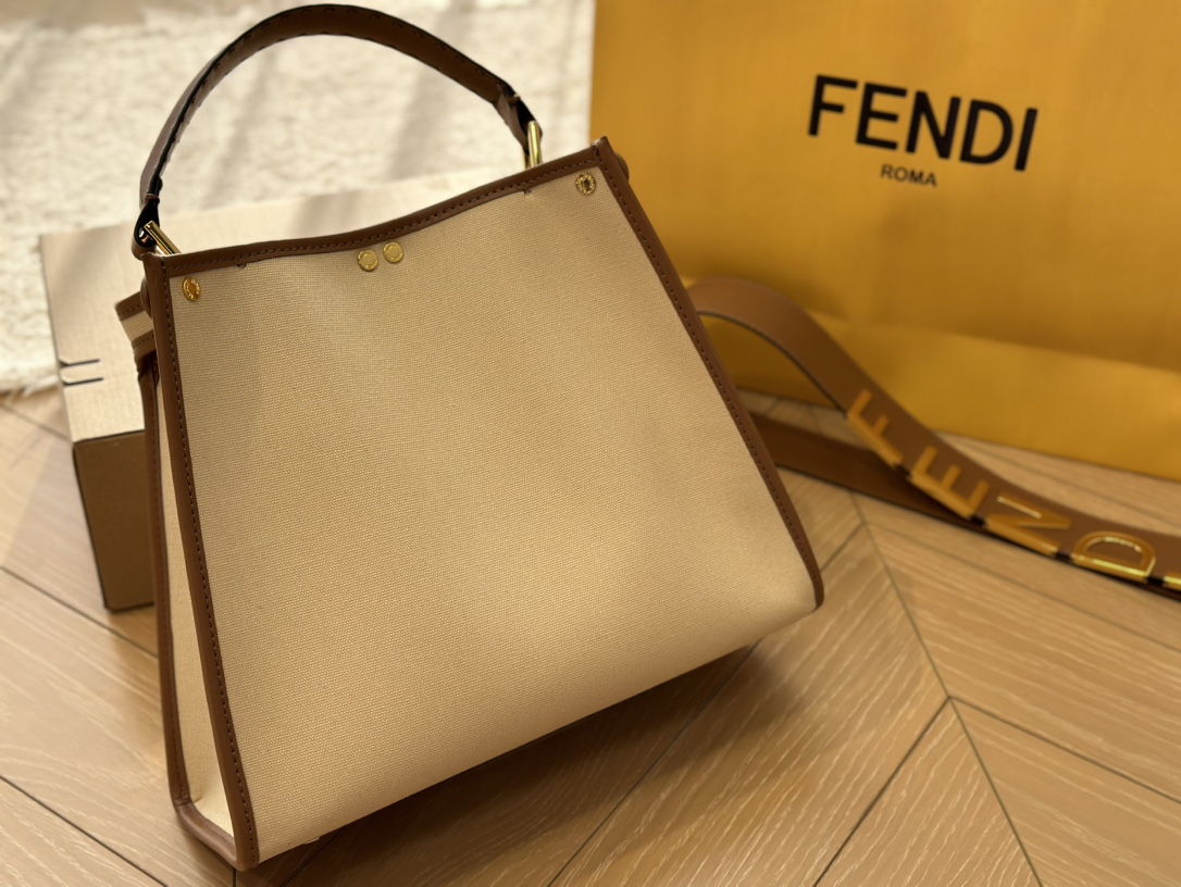fen peekabo tote bag size : 32*27cm - Top Club