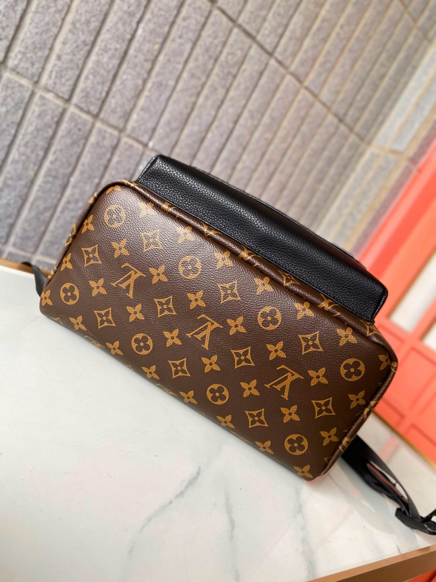 Louis new arrival ????Aerogram backpack bag size : 43 x 30 x 14 cm - Top Club