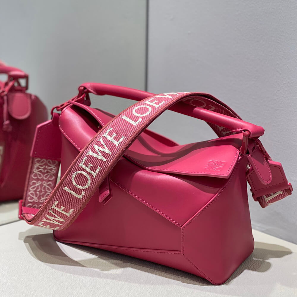 LOEWE Small Puzzle Bag - Top Club