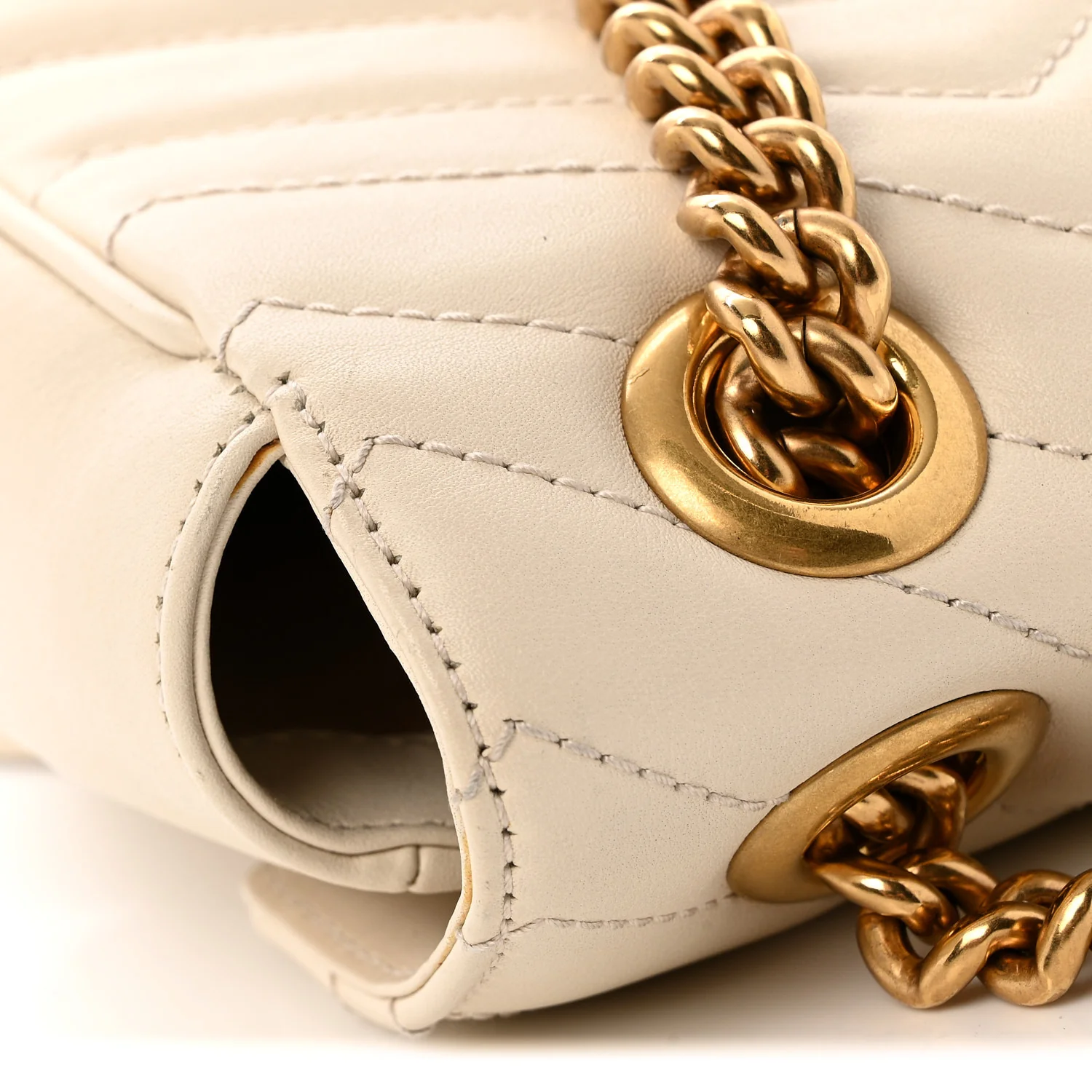 Calfskin Matelasse Small GG Marmont Shoulder Bag White - Top Club