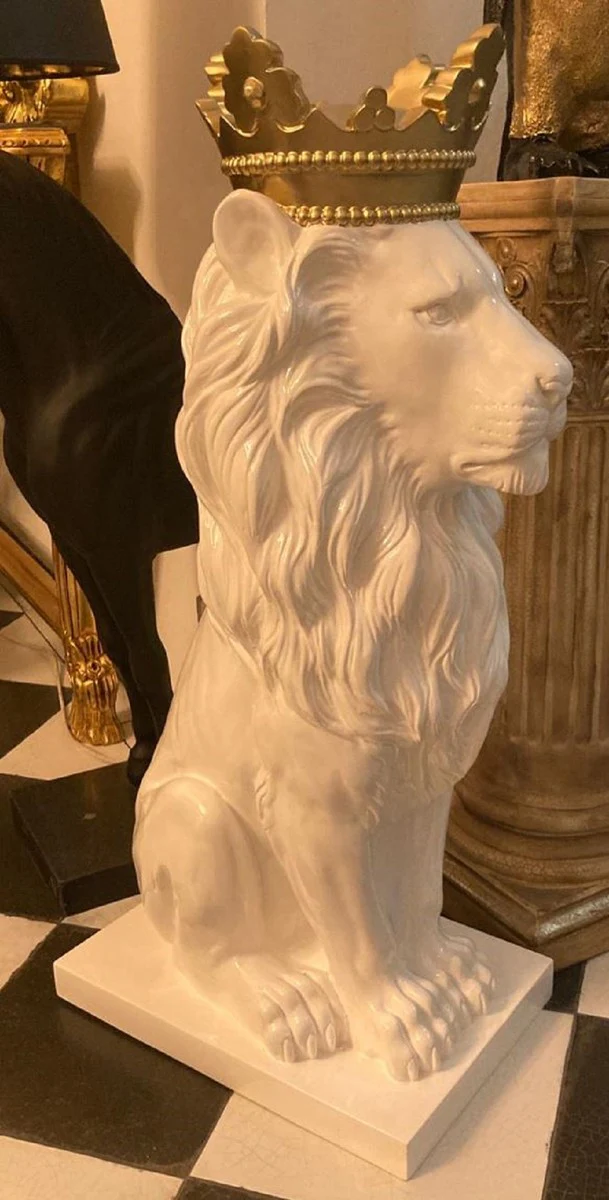 Luxury decorative figure lion with crown white / gold H. 80 cm - weatherproof decorative sculpture - living room decoration - garden & patio decorative animal figure