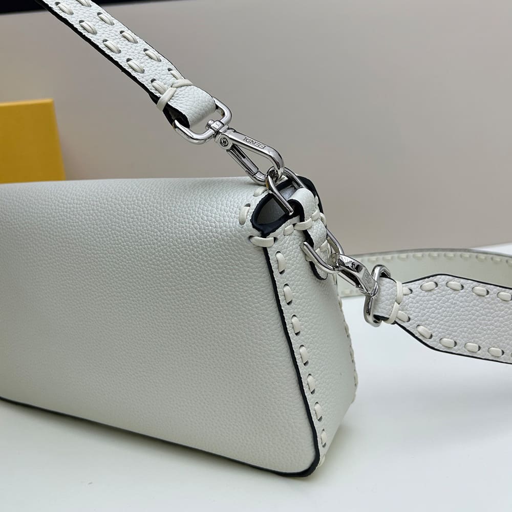 Fendi Baguette - Top Club
