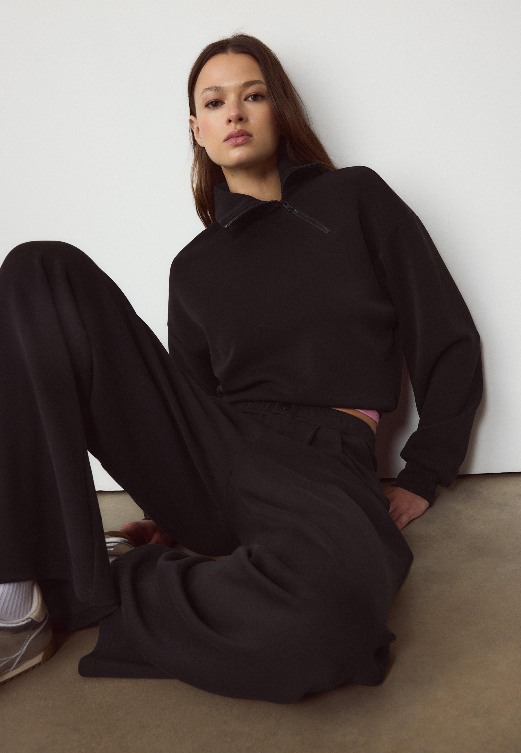 SOFT-TOUCH SWEATSHIRT WITH SIDE ZIP