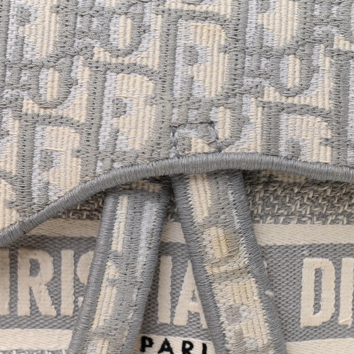 Oblique Slim Saddle Pouch Grey - Top Club