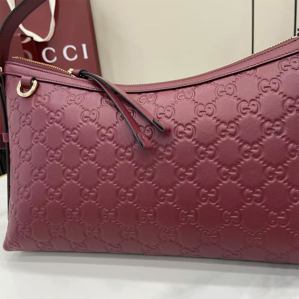GG Emblem medium shoulder bag - Top Club