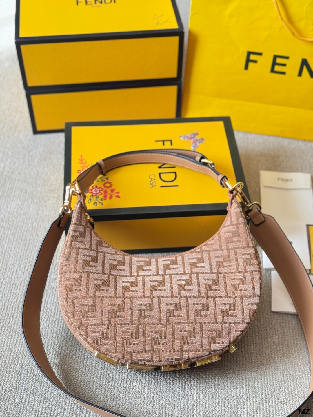 Fen 2025 new arrival graphy moon bag 002 size:30 * 16cm - Top Club
