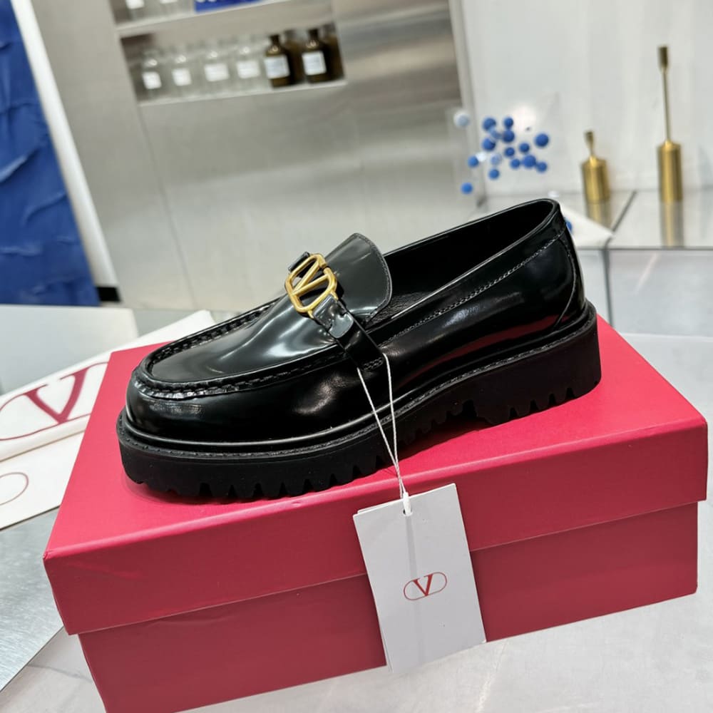 VALENTINO VLOGO SIGNATURE women s calfskin loafers - Top Club