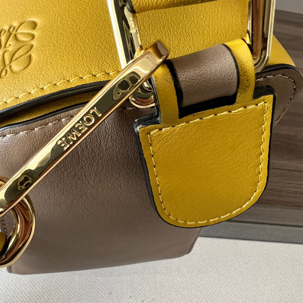 LOEWE Small Puzzle Bag - Top Club