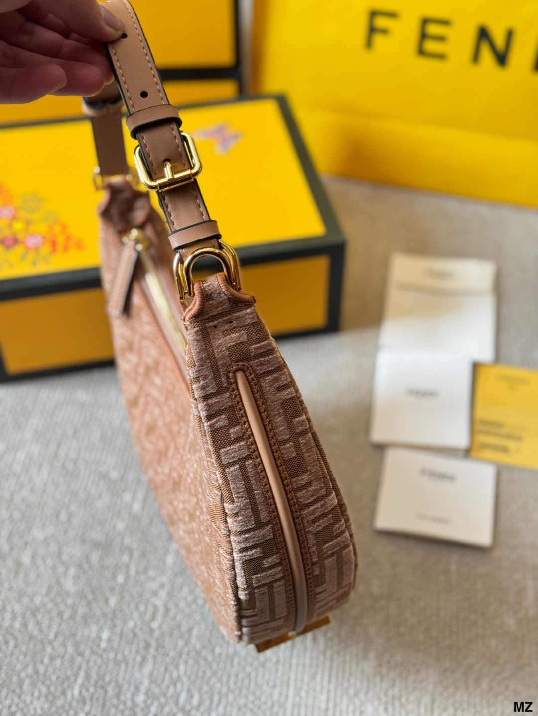 Fen 2025 new arrival graphy moon bag 002 size:30 * 16cm - Top Club