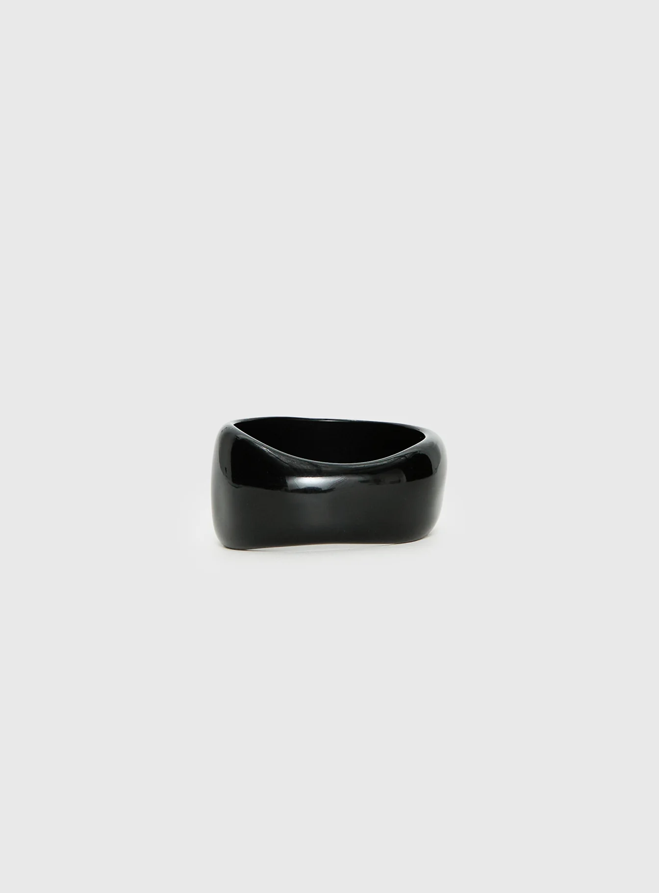 Madlen Resin Cuff Black
