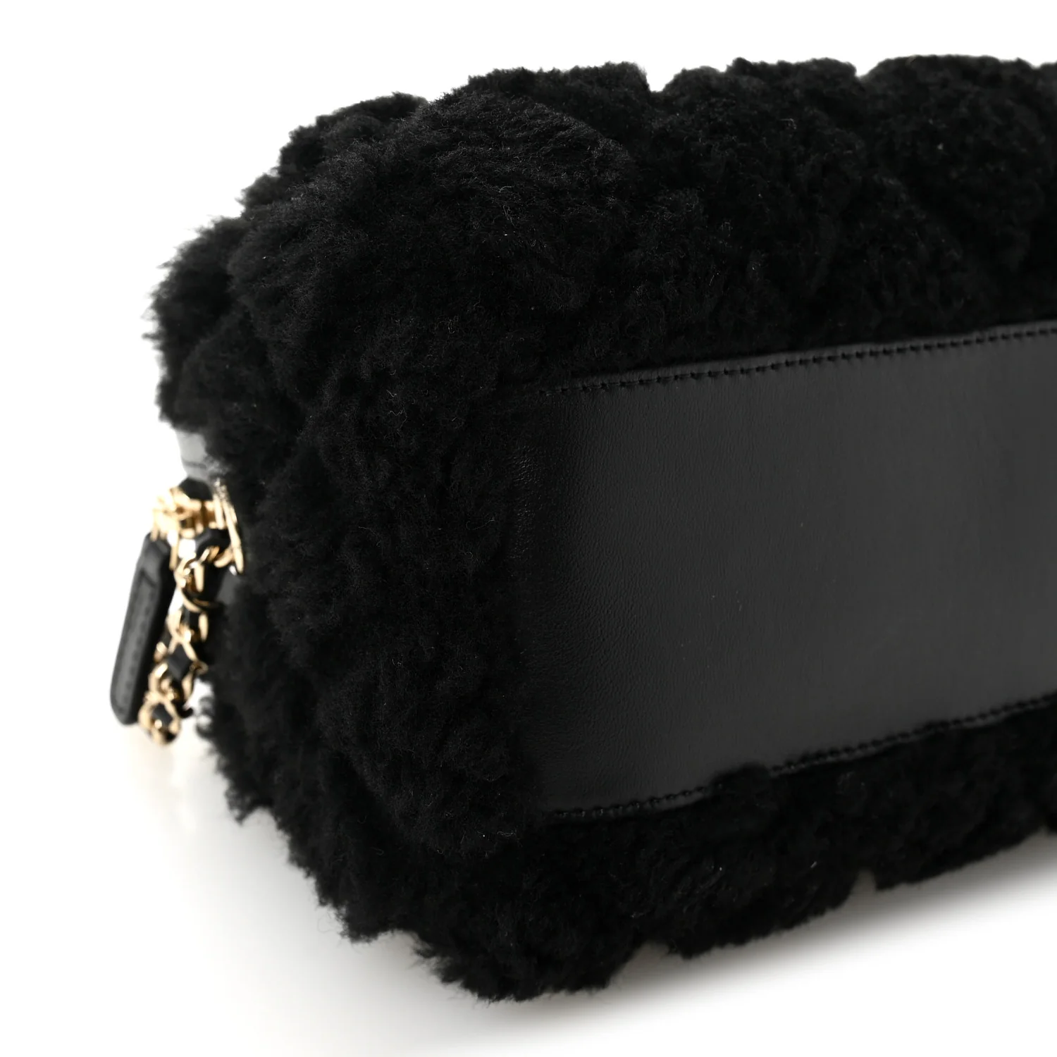 Shearling Quilted Barrel Clutch With Chain Black - Top Club