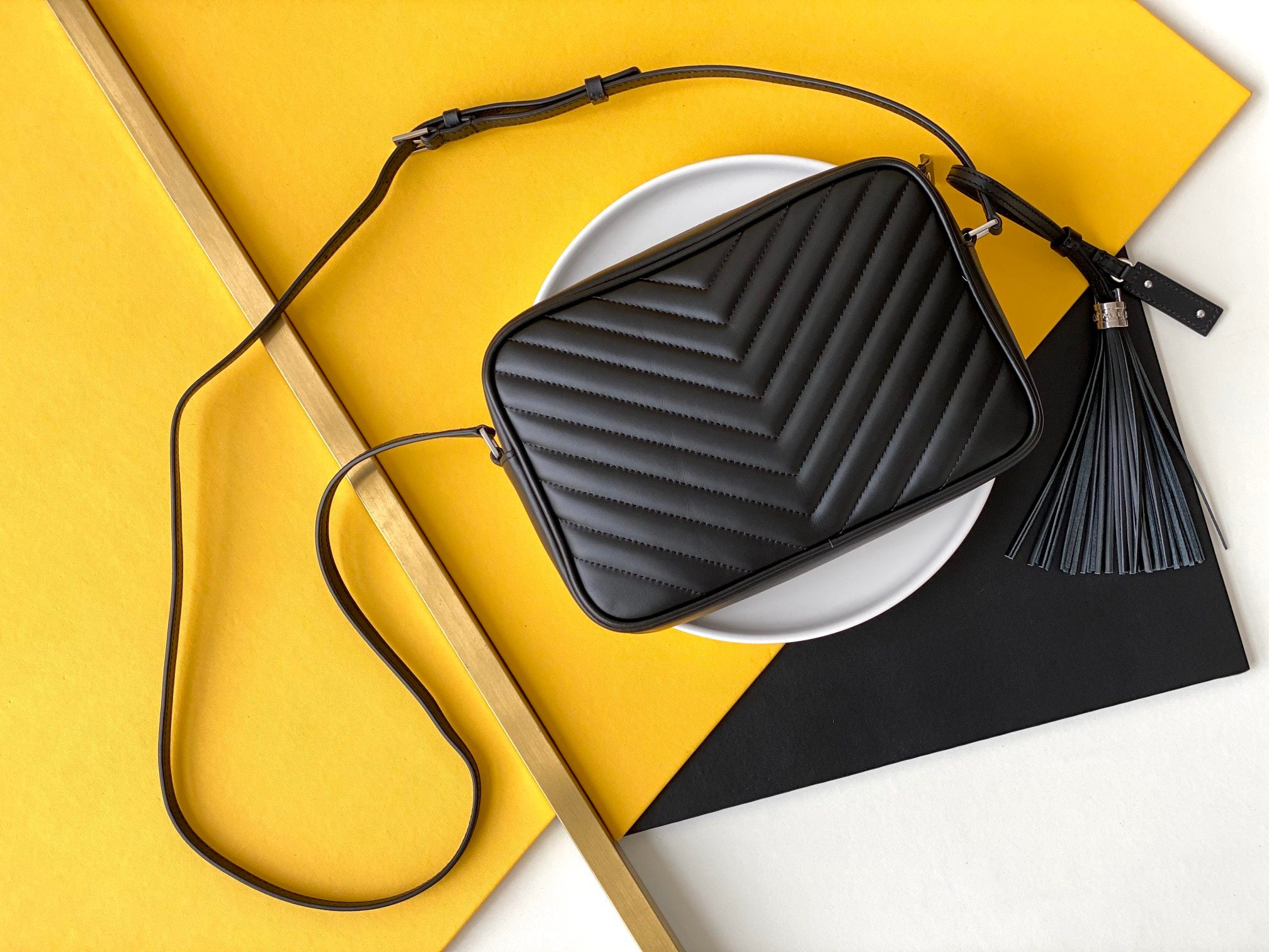 Y Lou Camera Bag In Quilted Leather - Top Club