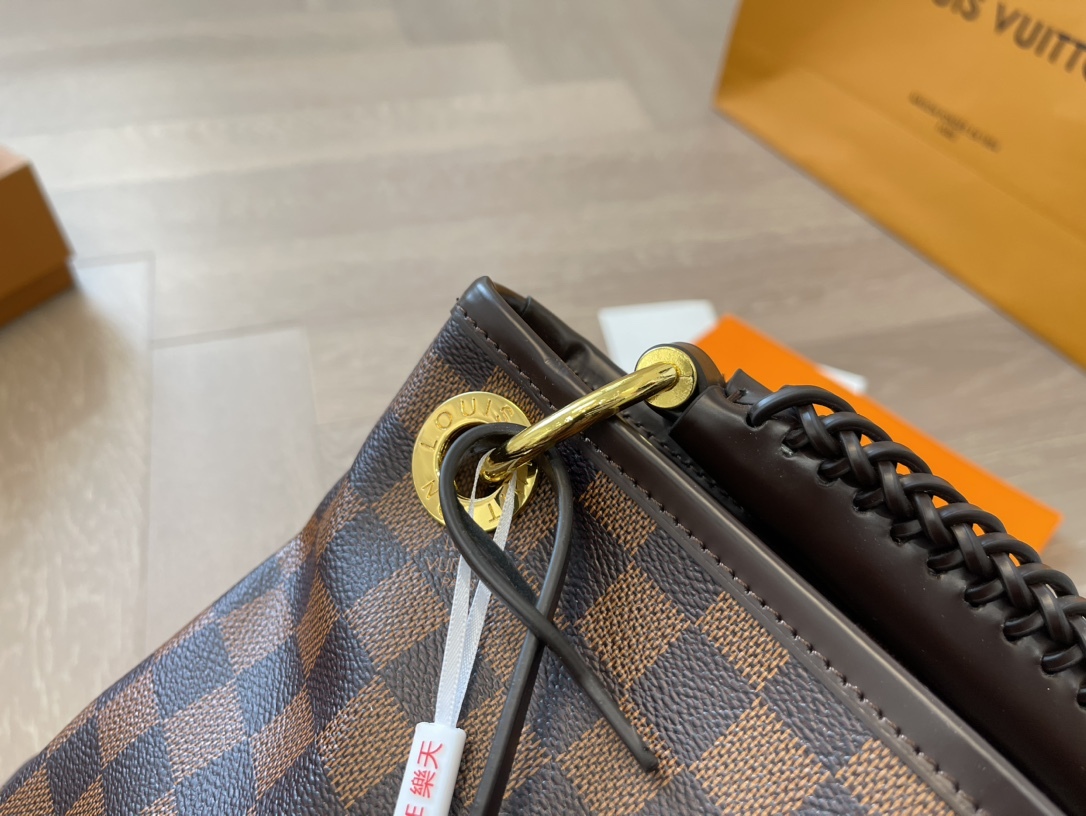 Louis artsy new arrival size : 41* 30 cm - Top Club