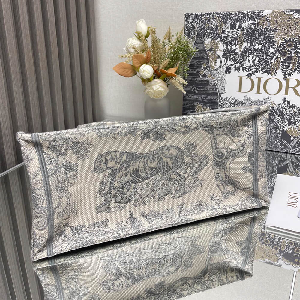 Medium Dior Book Tote - Top Club