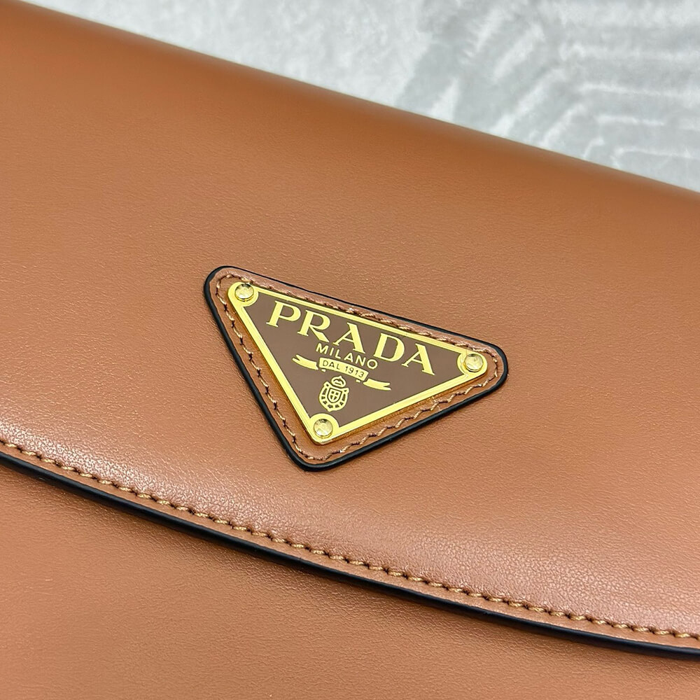 Prada Arque leather shoulder bag with flap - Top Club