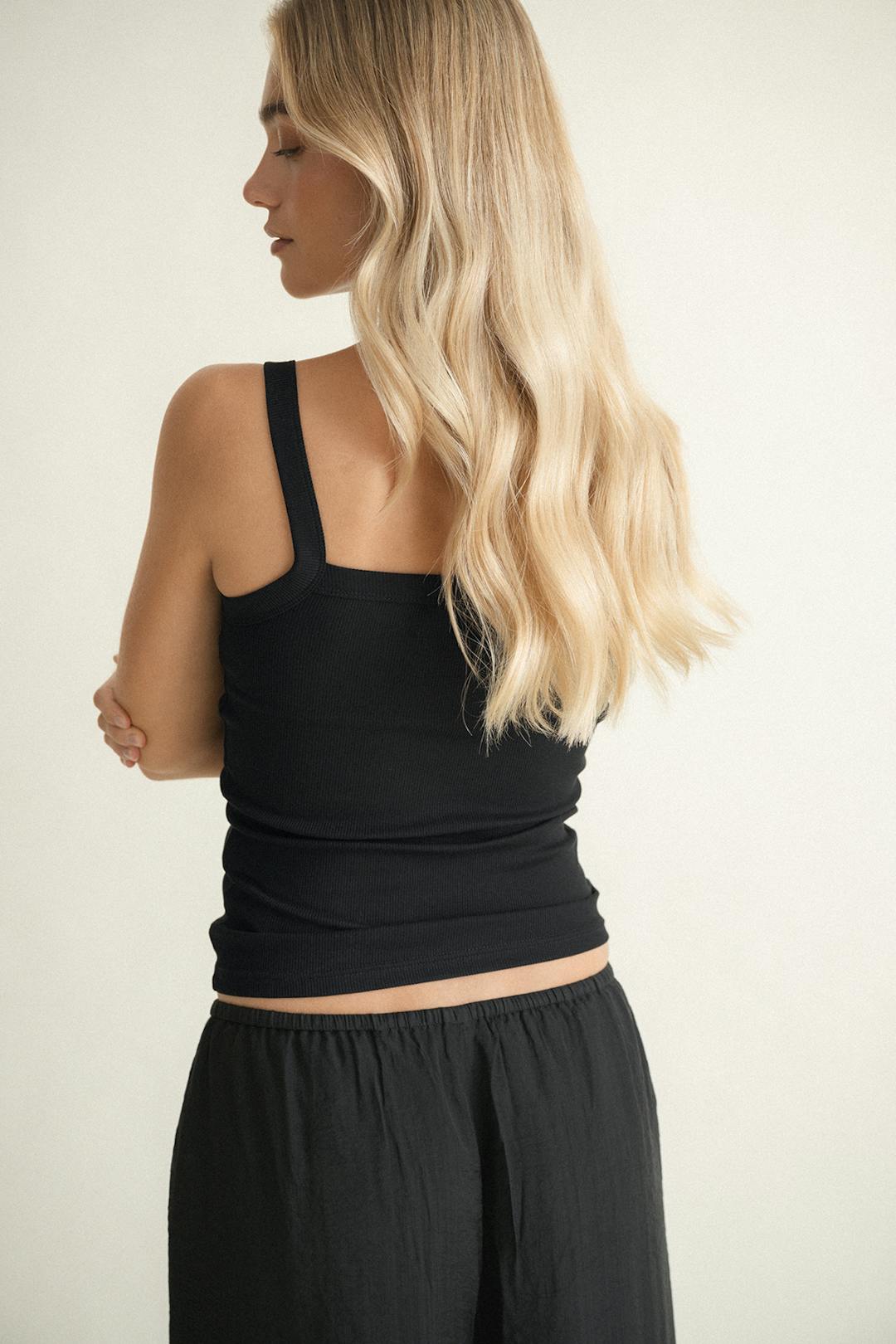 Gina Tricot tight fit rib singlet