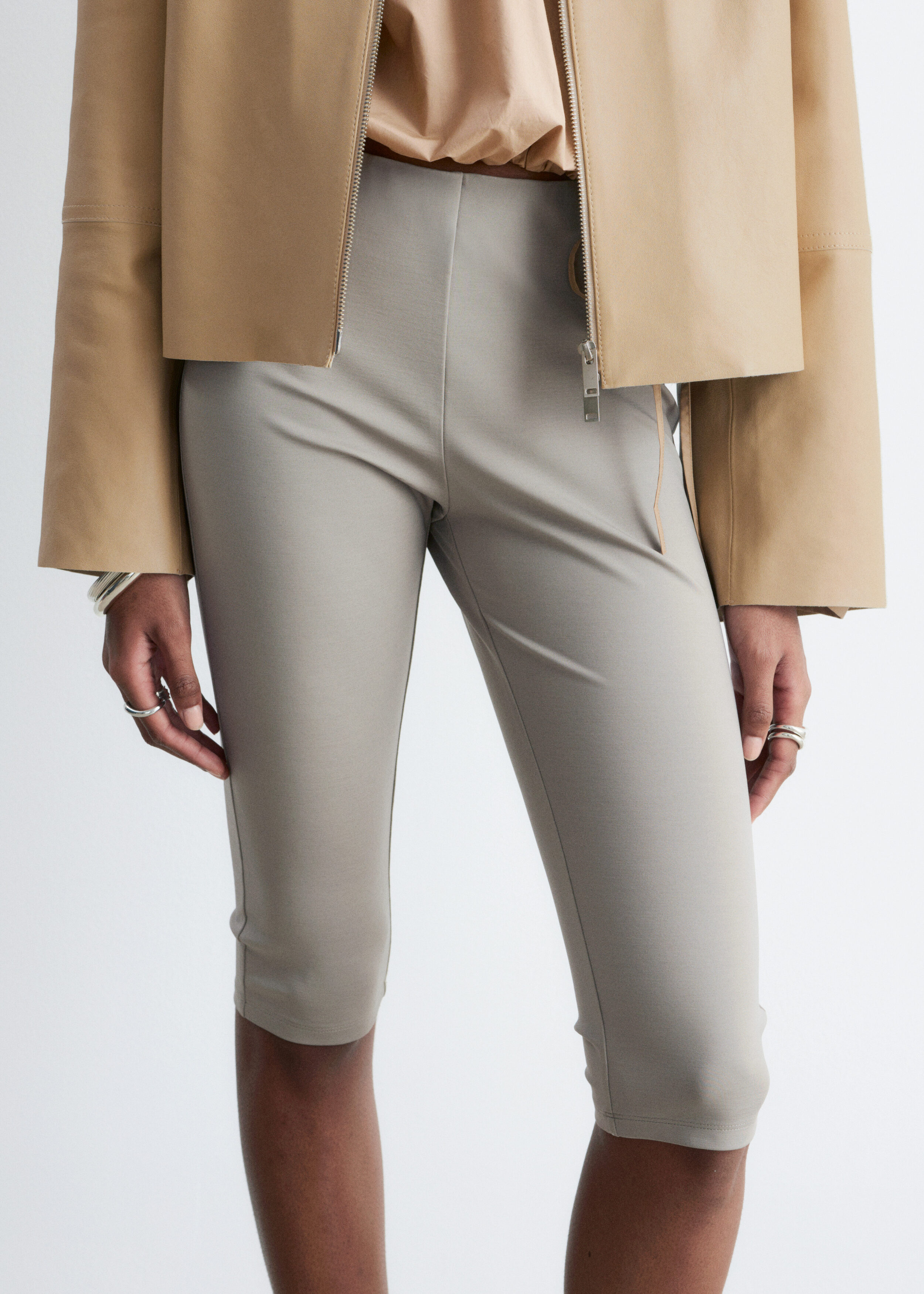 & Other Stories SLIM CAPRI TROUSERS