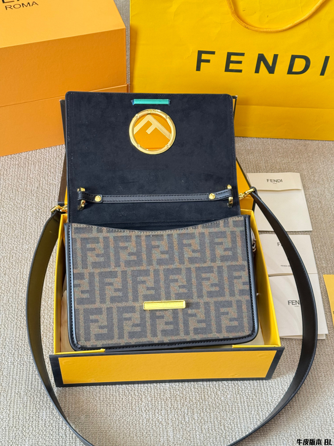 Fen new arrival KANI bag size: 25*20 cm - Top Club