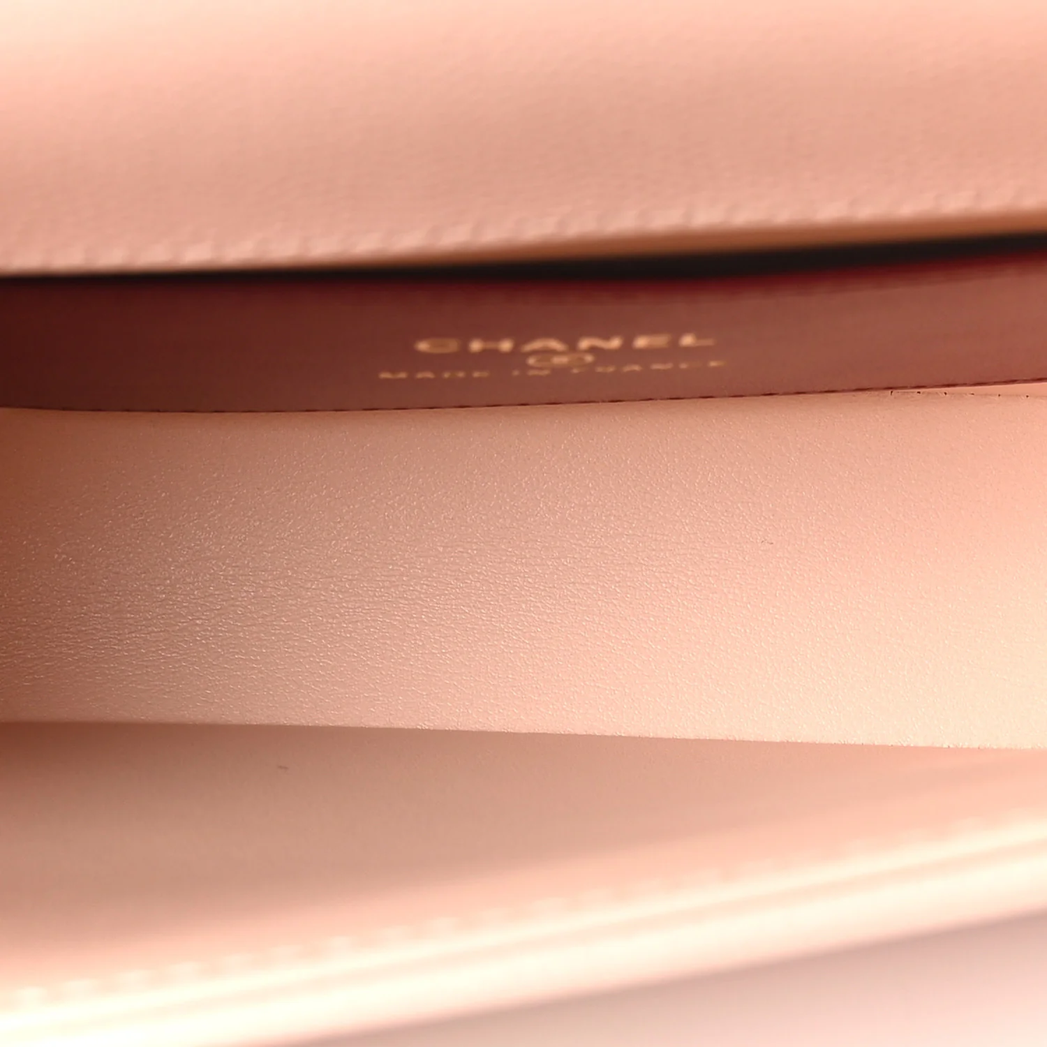 Shiny Caviar Mini Preppy Coco Shoulder Bag Light Pink - Top Club