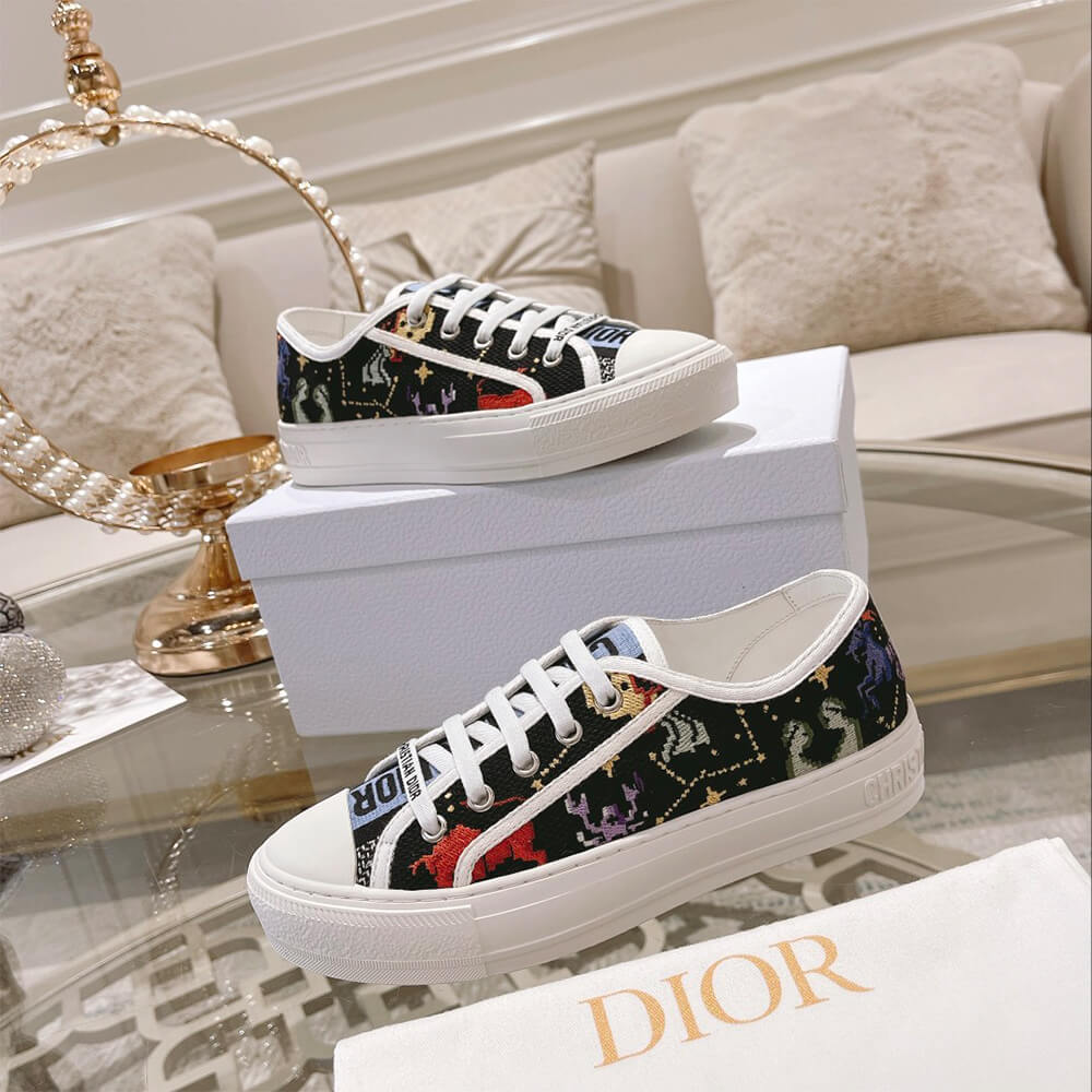 WALK N DIOR SNEAKER - Top Club