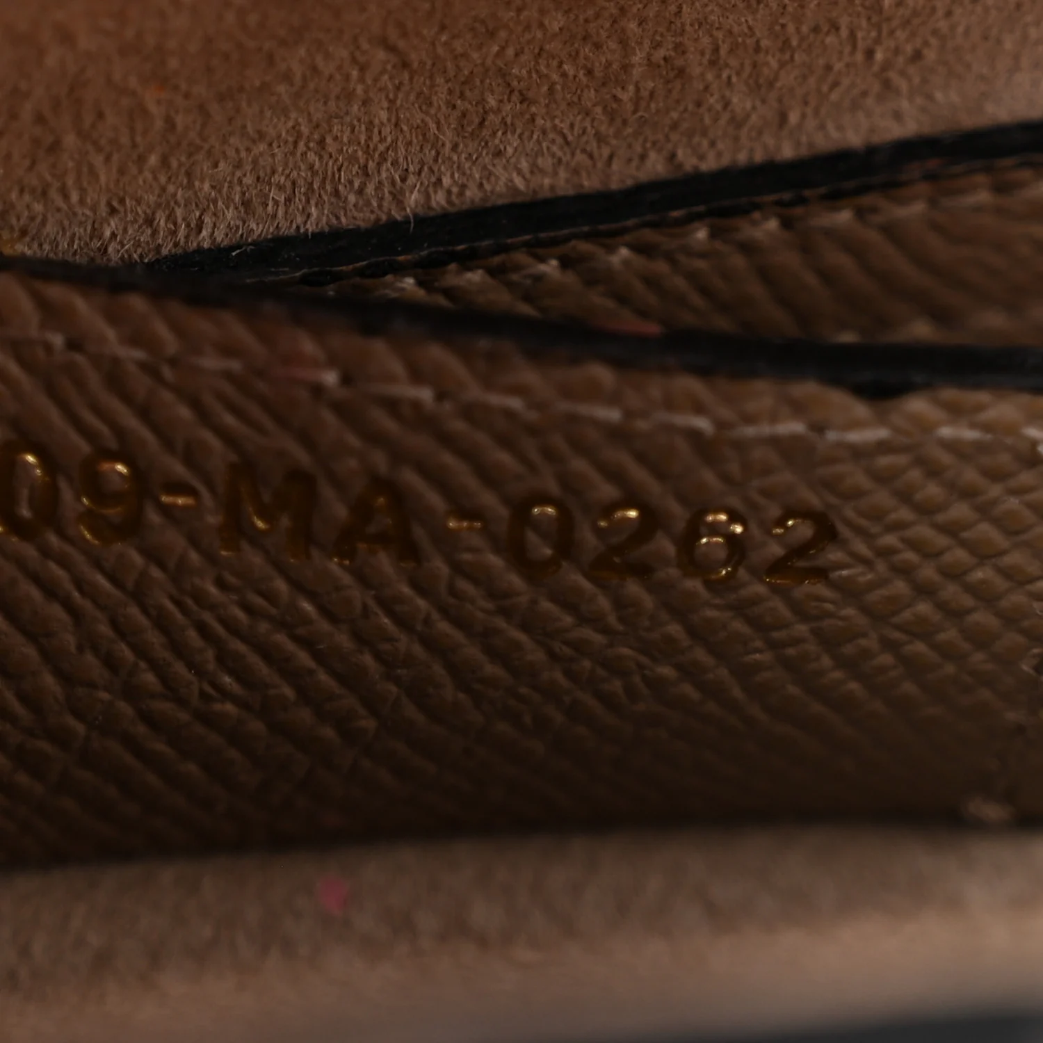 Grained Calfskin Saddle Bag With Strap Taupe - Top Club