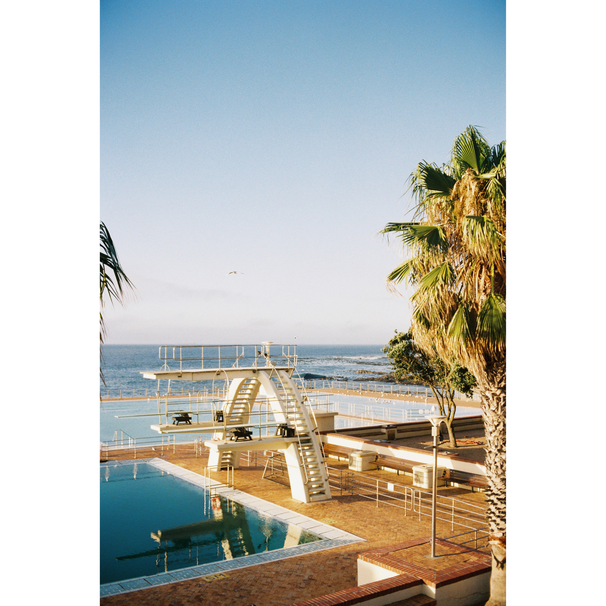 Foto op plexiglas Diving boards 148 x 98 cm