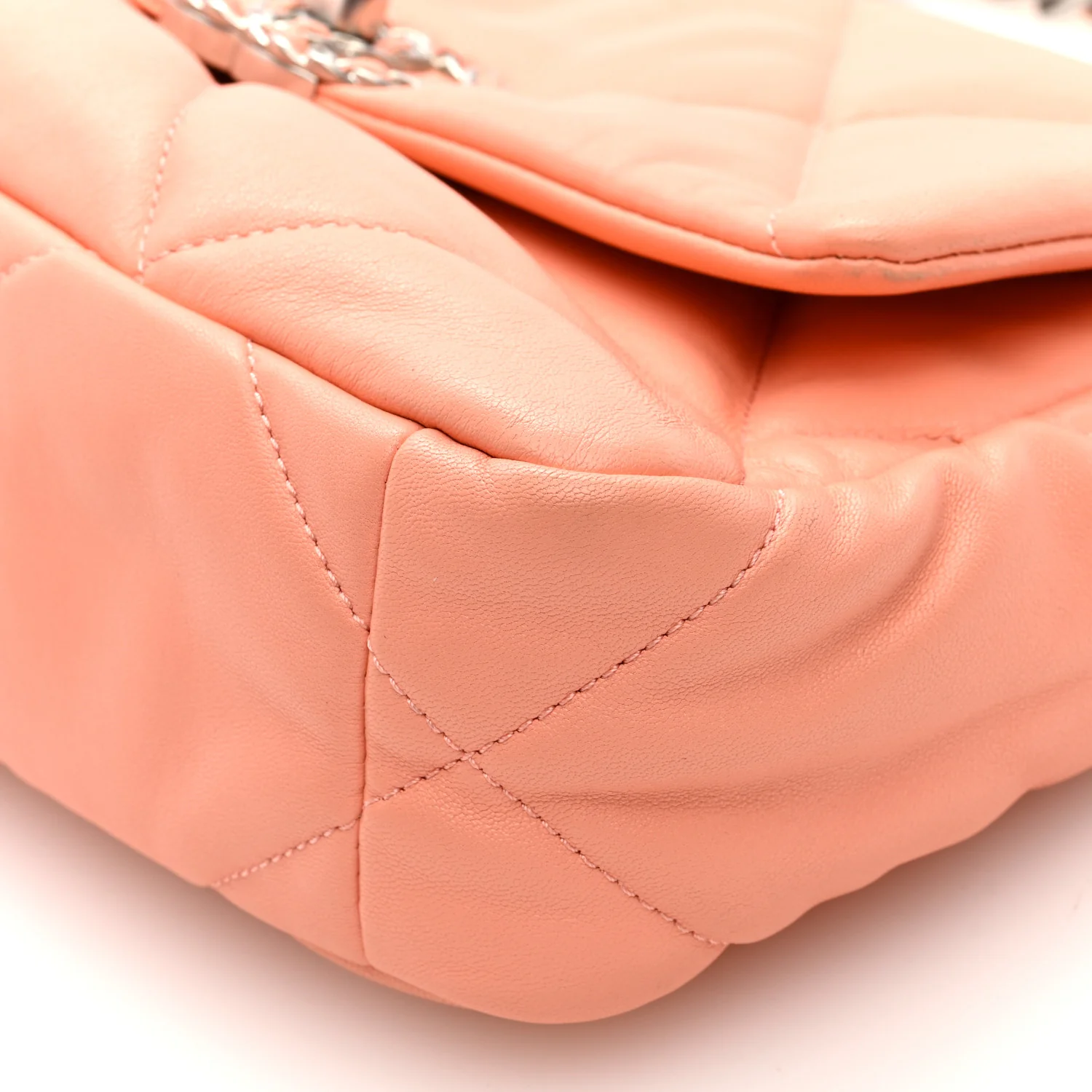 Lambskin Quilted Medium Chanel 19 Flap Light Orange - Top Club