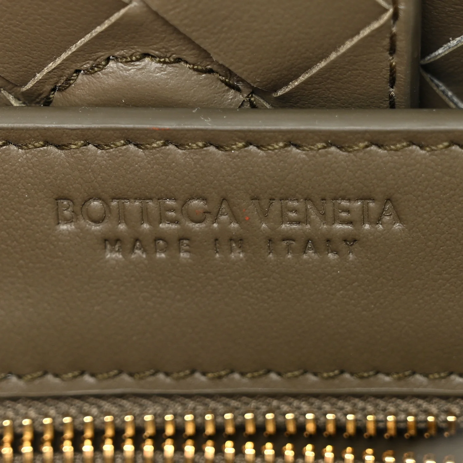 Suede Intrecciato Small Andiamo Shoulder Bag Cypress - Top Club