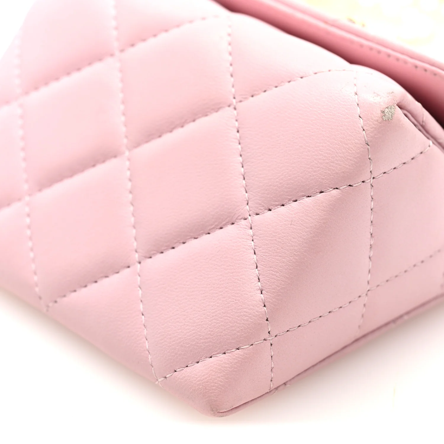Lambskin Quilted Pearl Pyramid Clutch With Chain Pink - Top Club