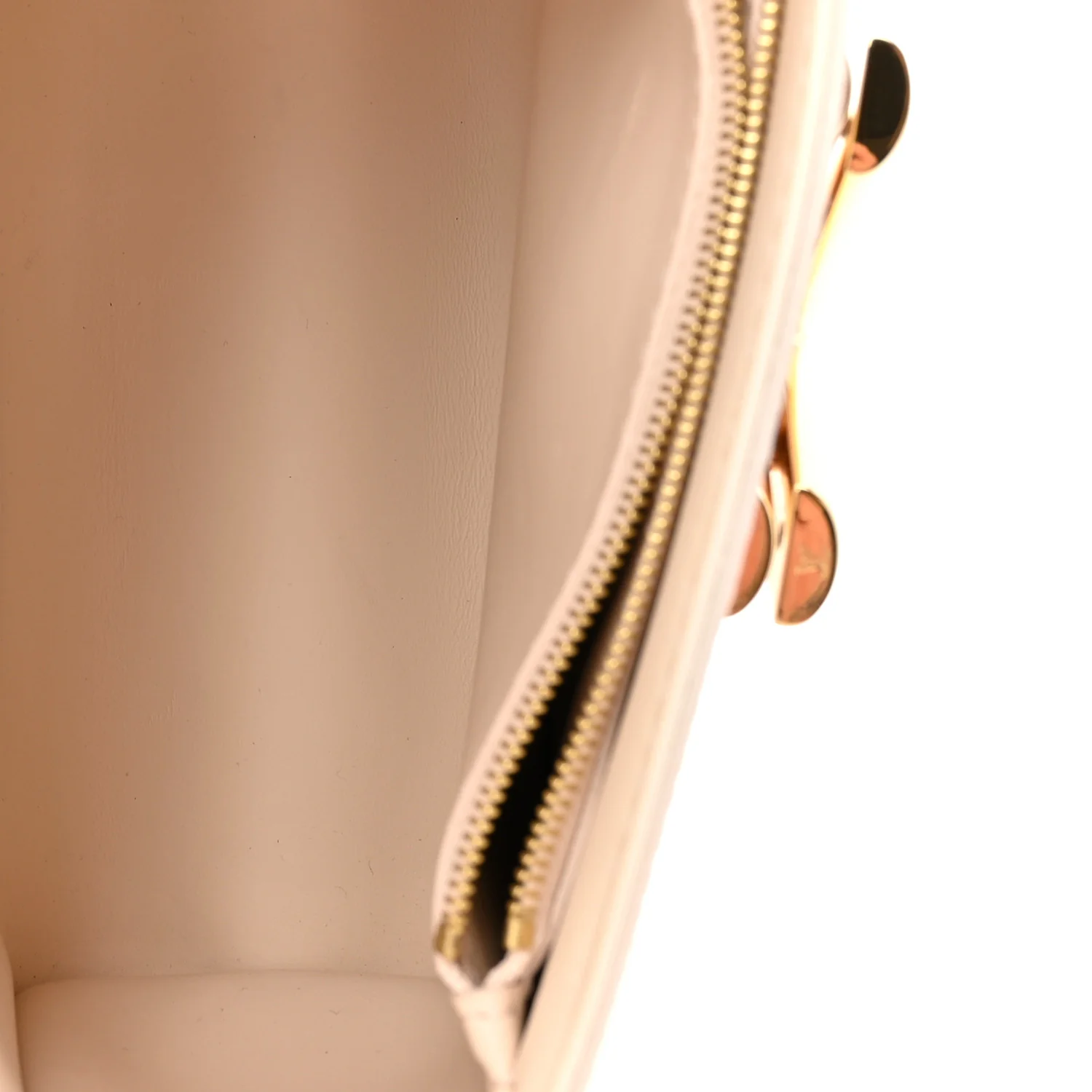 Epi Twist Braided Chain Shoulder Bag PM Quartz White - Top Club