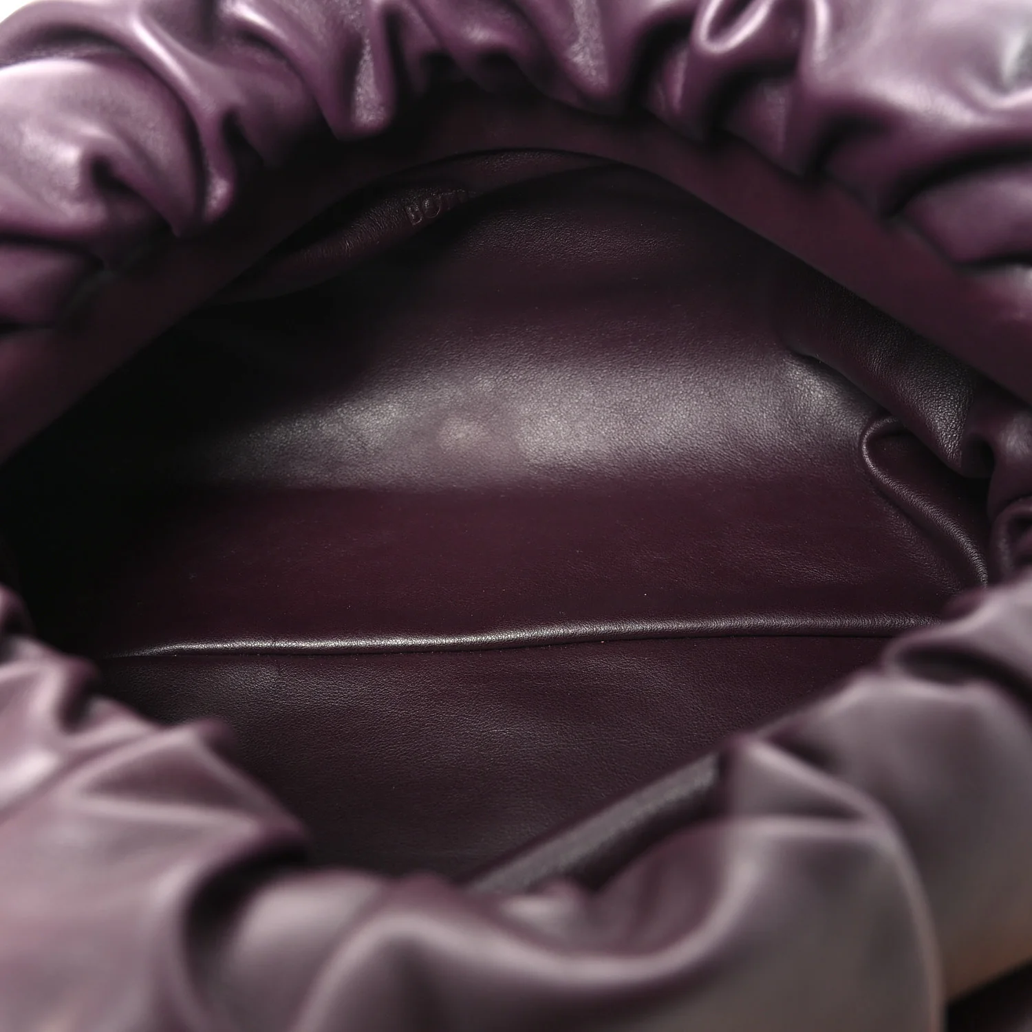 Calfskin The Pouch Chain Grape - Top Club