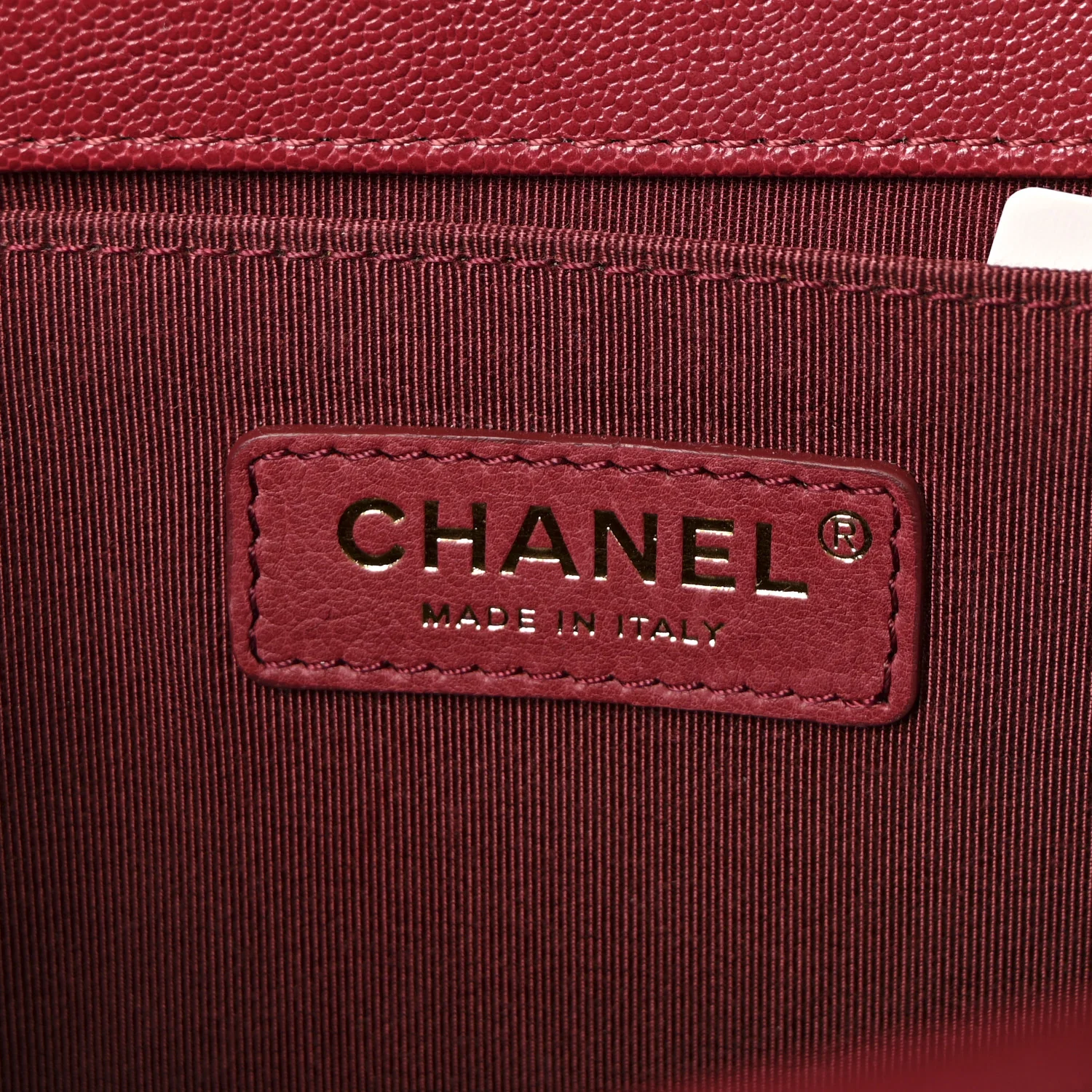Caviar Quilted Medium Boy Flap Burgundy - Top Club