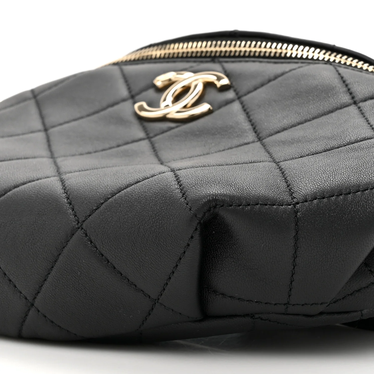 Lambskin Quilted Resin Bi-Color Waist Bag Fanny Pack Black - Top Club