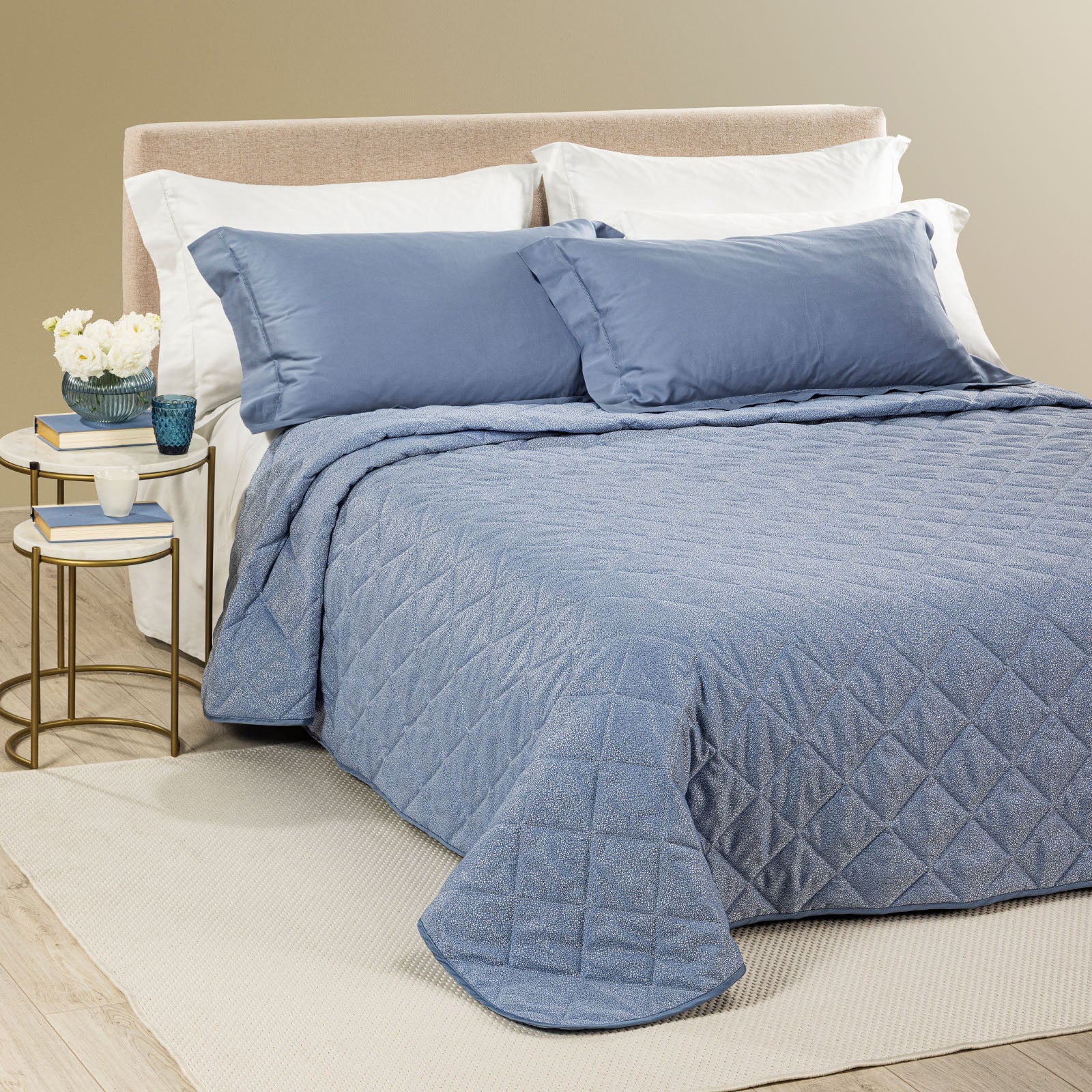 Copriletto Trapuntato In Raso Jacquard Lagoon Matrimoniale Blu Dreaming