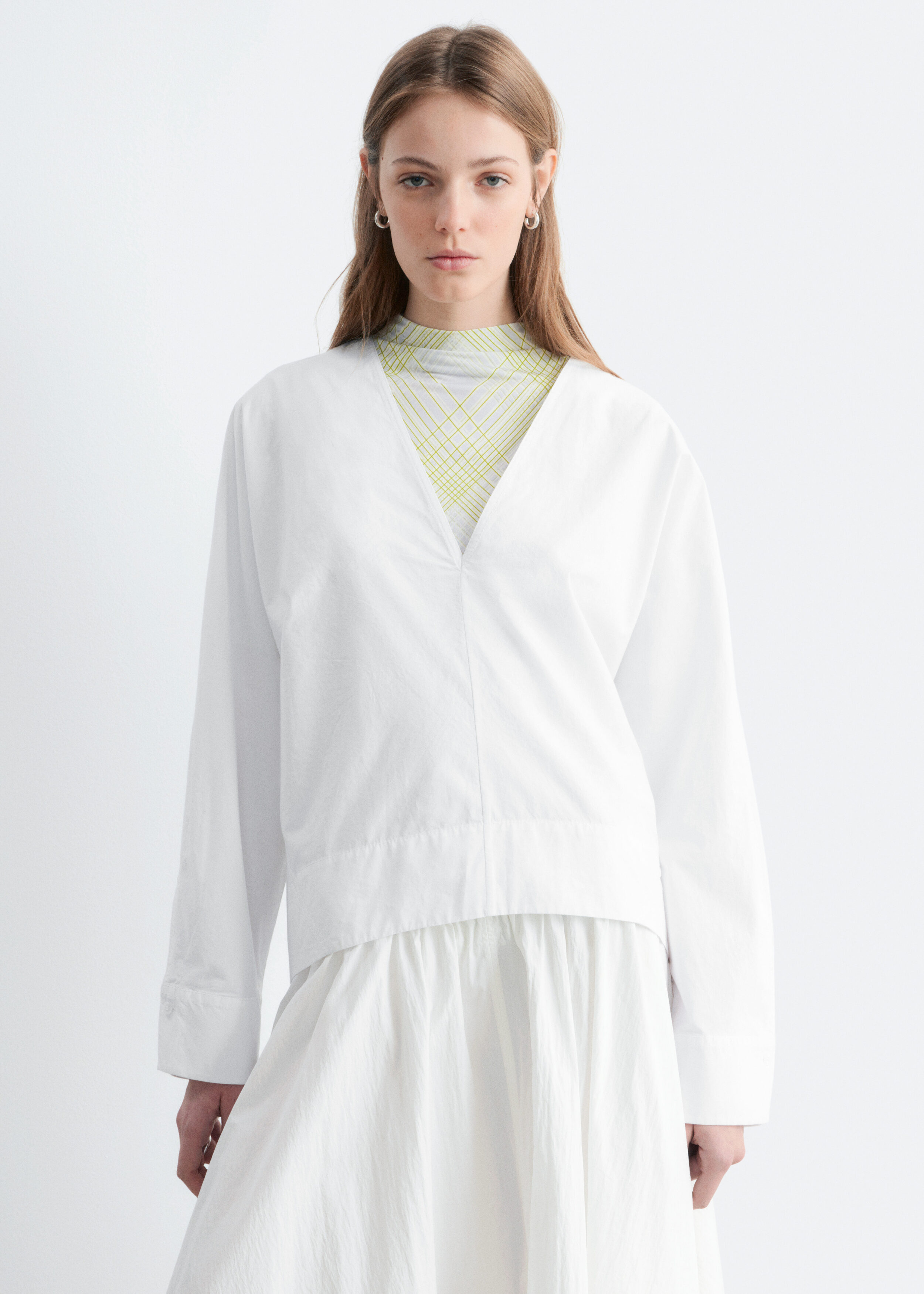 & Other Stories SCULPTURAL COTTON V-NECK BLOUSE