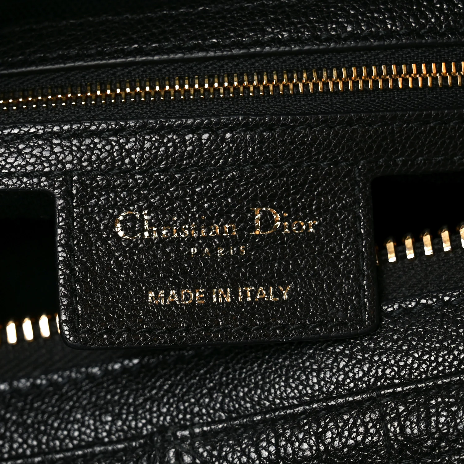Shiny Grained Calfskin Macrocannage Medium D-Journey Bag Black - Top Club