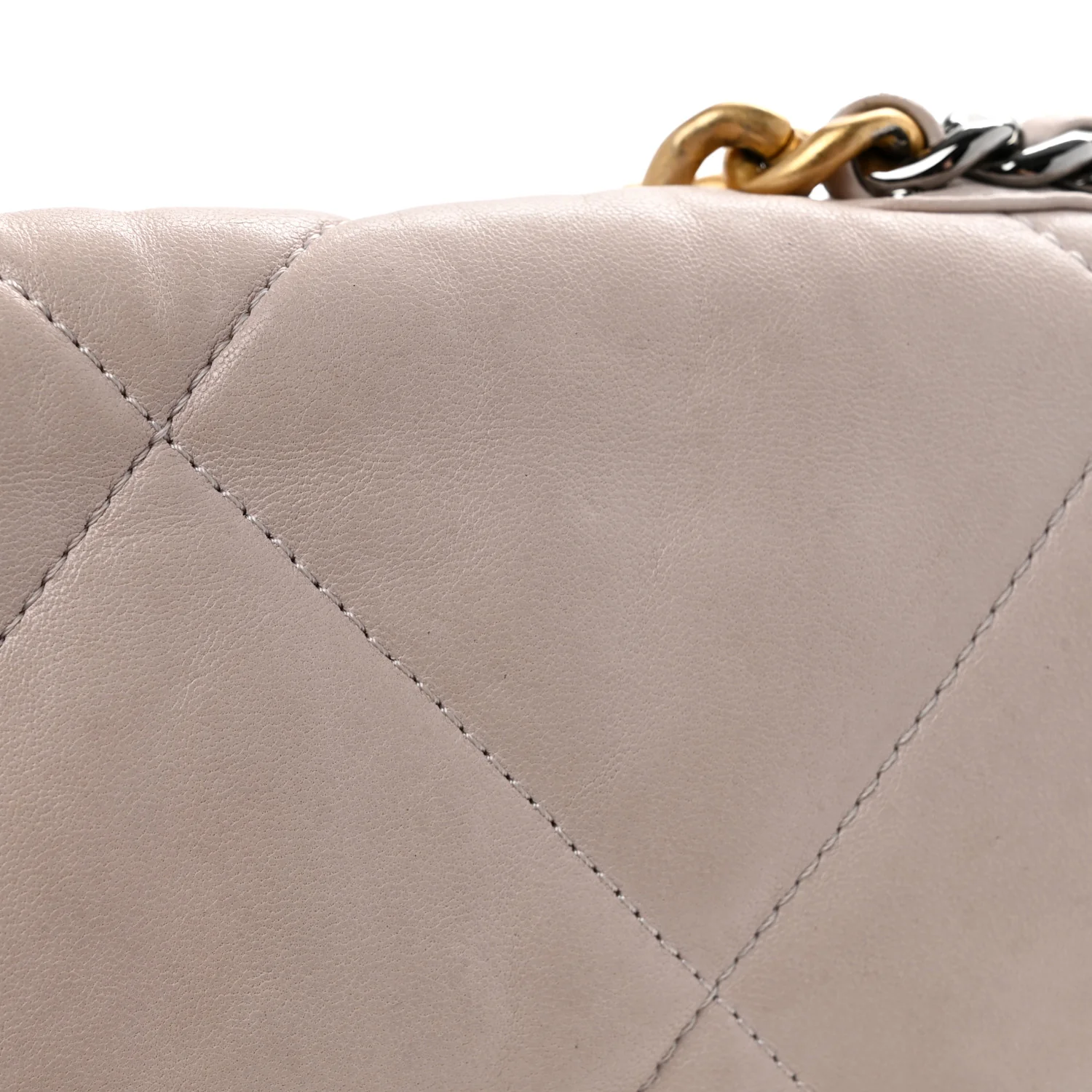 Lambskin Quilted Medium Chanel 19 Flap Light Pink - Top Club